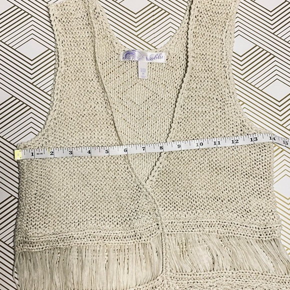 Boho Style Lightweight, Open Knit, Fringed Hem Vest - Picture 4 of 6